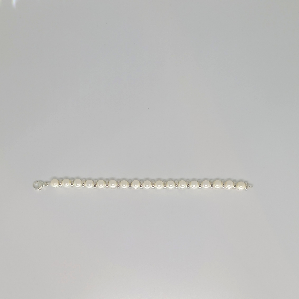 Classic Pearl Bracelet
